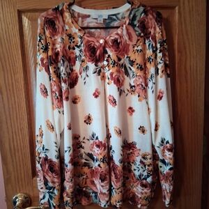 Croft & Barrow Floral Sweater - Rose and Cream